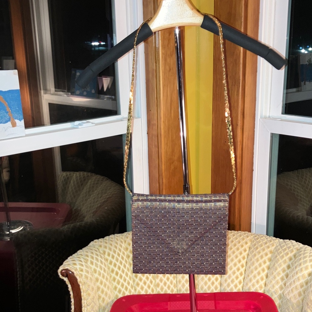 Vintage 1970s Diane Love Envelope Clutch w Gold Strap